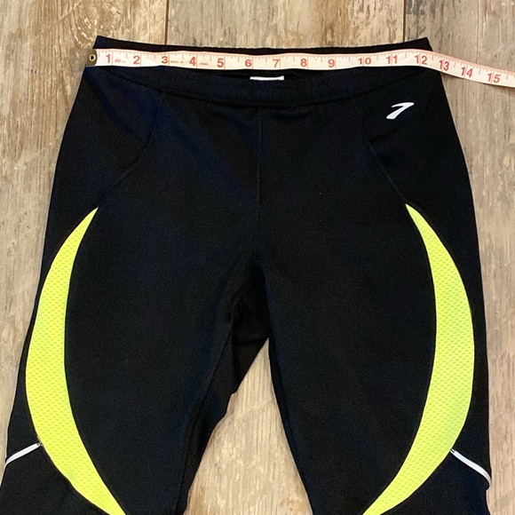 Brooks Equilibrium Technology Running Capris Women Size Medium - Picture 4 of 6